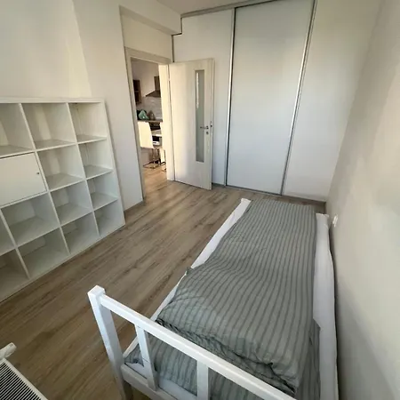 Appartement Modern Comfort - Wifi & Free Parking Galanta