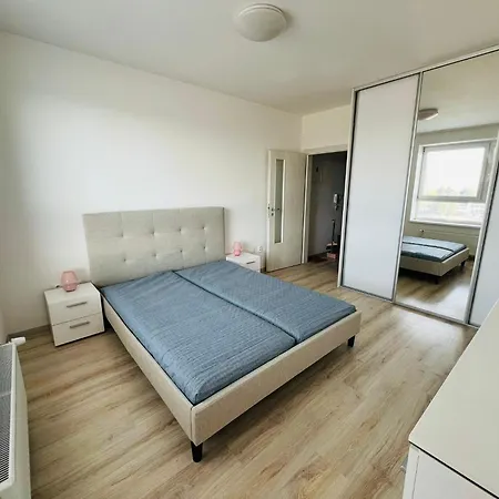 Lägenhet Modern Comfort - Wifi & Free Parking Galanta